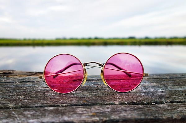 Setzt am Tag des Kusses eure rosarote Brille auf!